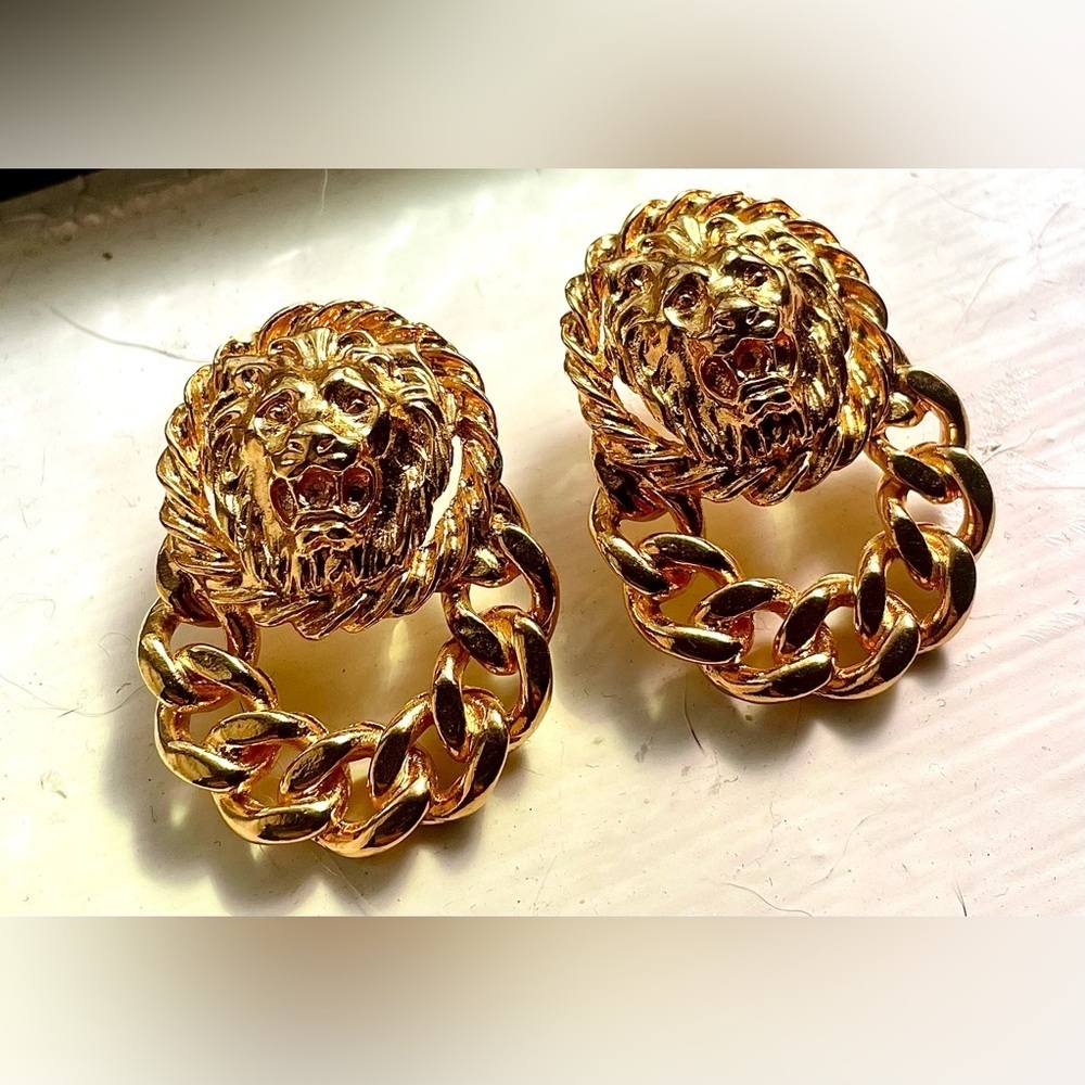 Vintage Anne Klein Gold-Tone Lion Head Earrings Chain Dangle Statement 1980s EUC